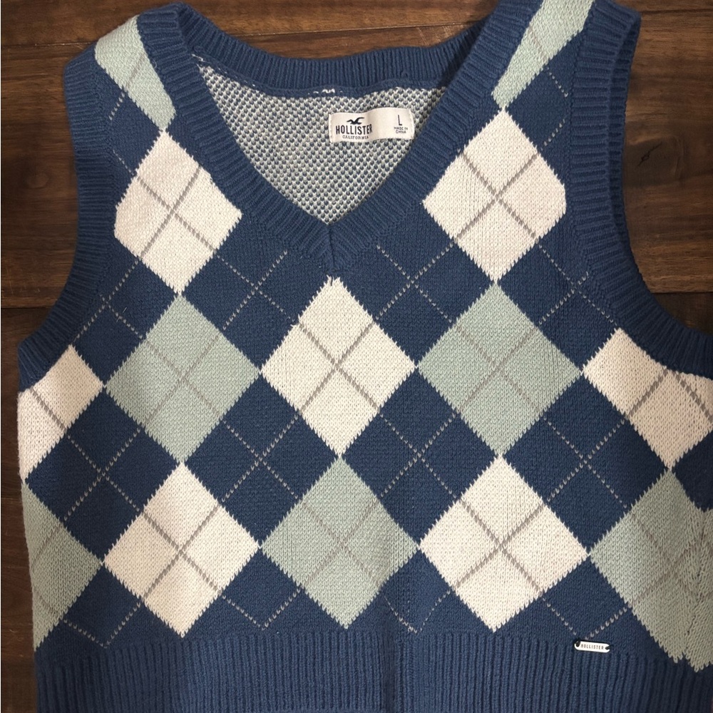 Hollister Woman’s  V-Neck Argyle Sweater Vest - Blue and White